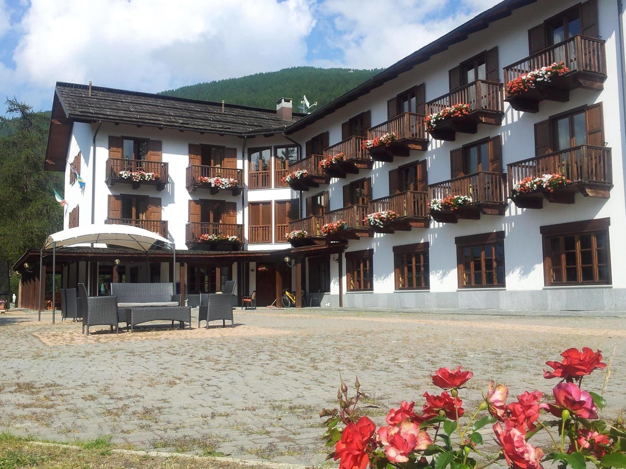 Park Hotel Gran Bosco Oulx Kültér fotó