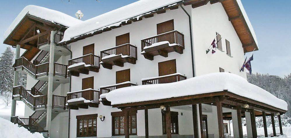 Park Hotel Gran Bosco Oulx Kültér fotó
